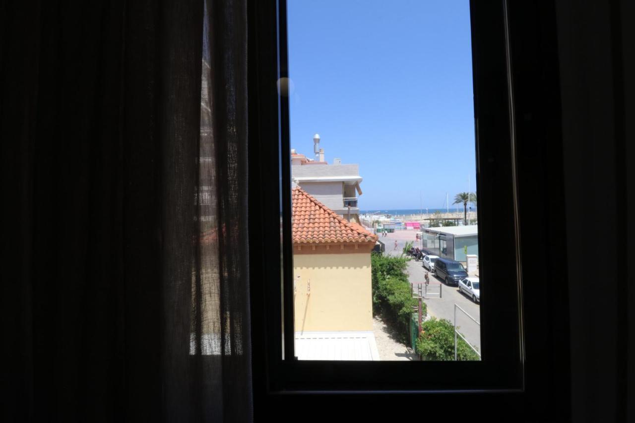 205 I Posada Del Mar I Encantador Hostel En La Playa De Gandia Kültér fotó